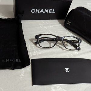 Chanel Ex frame